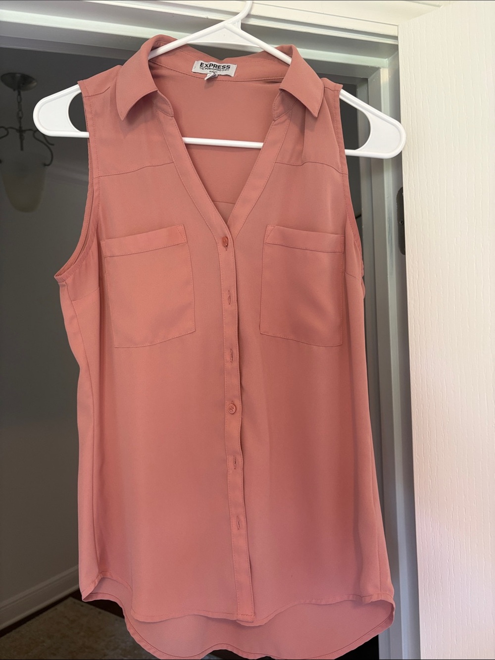 Express Sleeveless Button-Front Cami in Dusty Rose